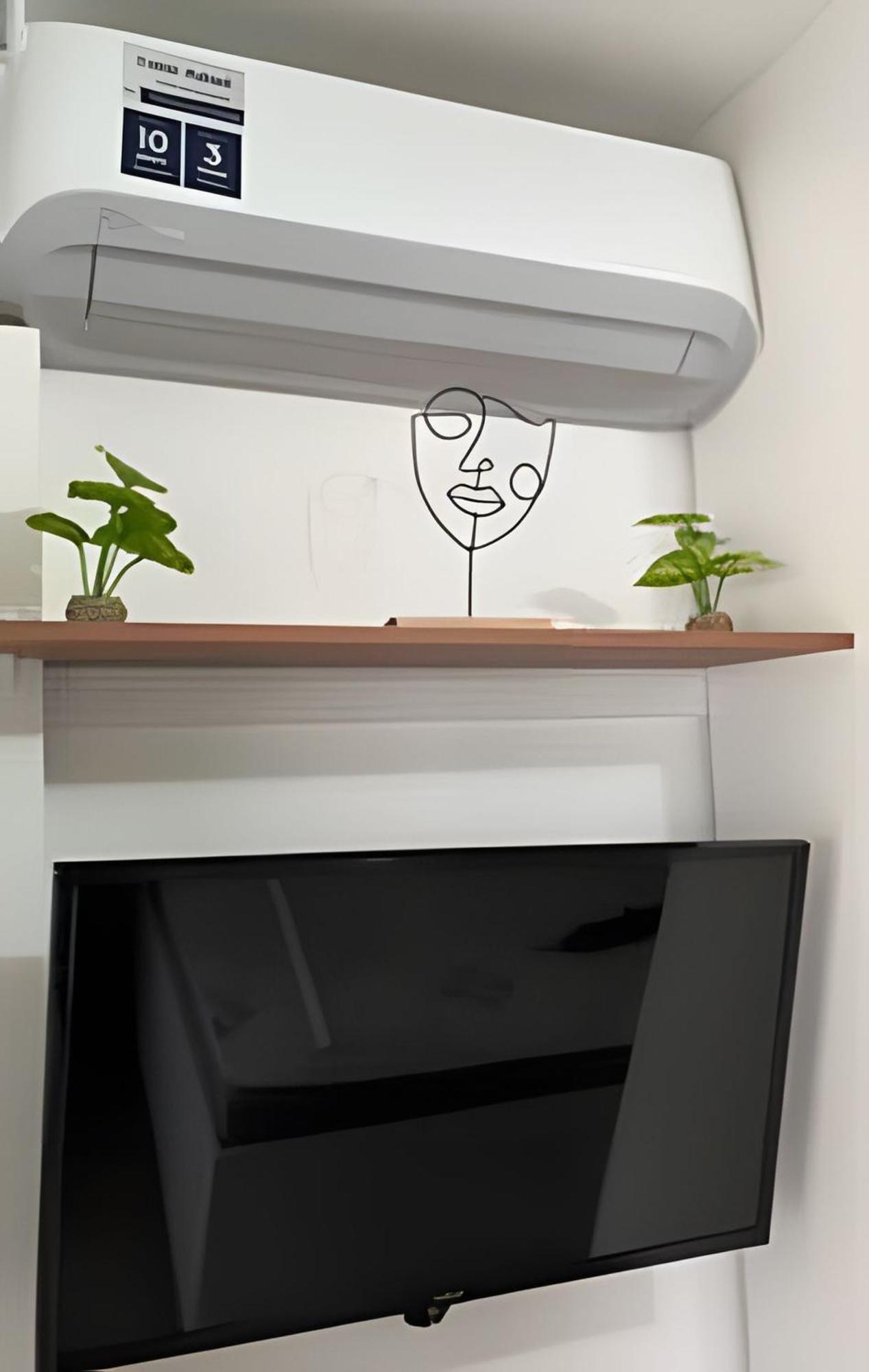 Mariana Lindo E Novo Apartamento